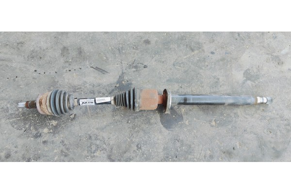 Recambio de transmision delantera derecha para opel insignia berlina 2.0 cdti 170 fap referencia OEM IAM 22796269  