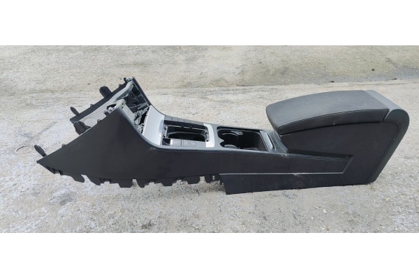 Recambio de apoyabrazos central para volkswagen passat cc (357) básico referencia OEM IAM   