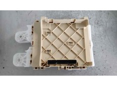 Recambio de caja reles / fusibles para toyota rav 4 referencia OEM IAM 63586798 8273042811 
