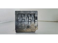 CAJA RELES / FUSIBLES 3AA937087R 