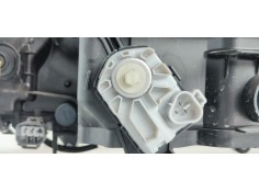 Recambio de faro derecho para toyota rav 4 referencia OEM IAM   