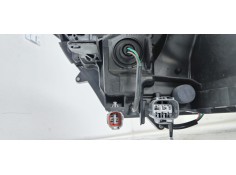 Recambio de faro derecho para toyota rav 4 referencia OEM IAM   