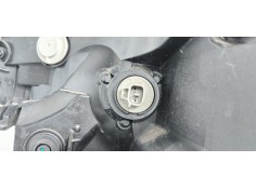 Recambio de faro derecho para toyota rav 4 referencia OEM IAM   