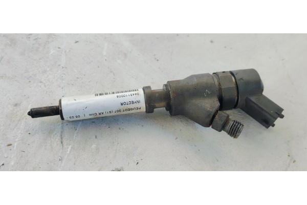 Recambio de inyector para peugeot 307 (s1) xr clim referencia OEM IAM 0445110008  