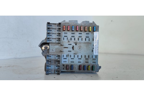 Recambio de caja reles / fusibles para fiat stilo (192) 1.9 jtd cat referencia OEM IAM 51724394  