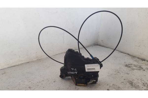 Recambio de cerradura puerta delantera derecha para toyota avensis wagon (t25) 2.2 d-4d executive referencia OEM IAM   