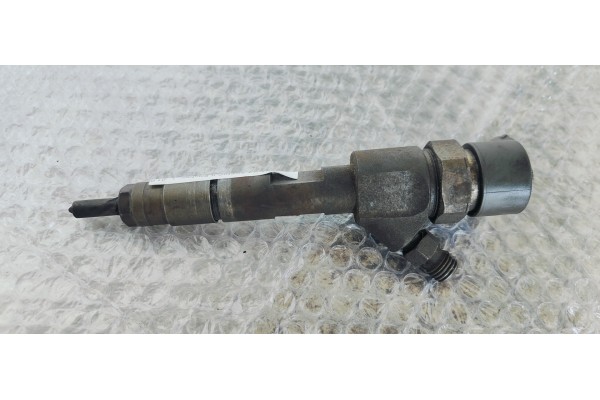 Recambio de inyector para renault scenic ii emotion referencia OEM IAM 0445110110B  