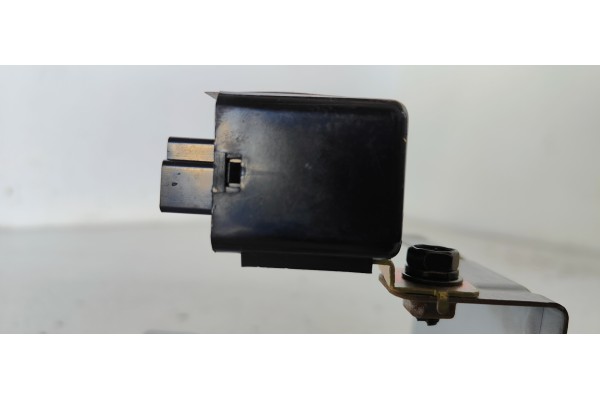 Recambio de rele para ssangyong rexton rx 320 referencia OEM IAM 8662005000  