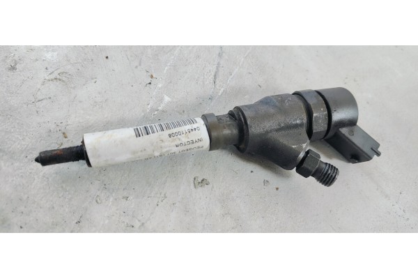 Recambio de inyector para peugeot 307 (s1) xr clim referencia OEM IAM 0445110008  
