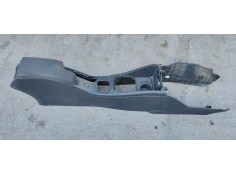 Recambio de apoyabrazos central para renault megane iii berlina 5 p dynamique referencia OEM IAM   