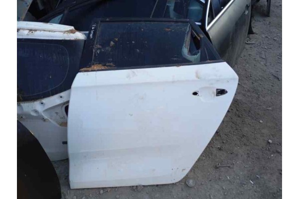 Recambio de puerta trasera izquierda para kia carens ( ) 1.7crdi 116 fap referencia OEM IAM   