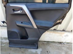 GUARNECIDO PUERTA TRASERA DERECHA 