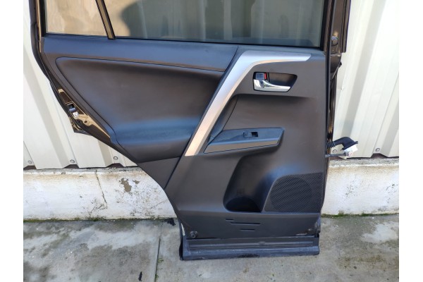 Recambio de guarnecido puerta trasera izquierda para toyota rav 4 referencia OEM IAM   