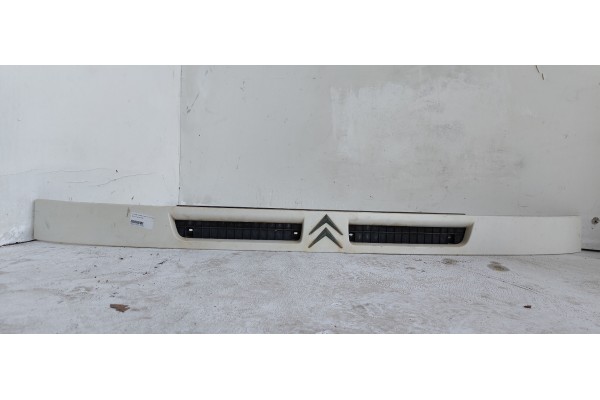 Recambio de rejilla delantera para citroen jumper combi (1) 1.9 turbodiesel referencia OEM IAM 1305094080  