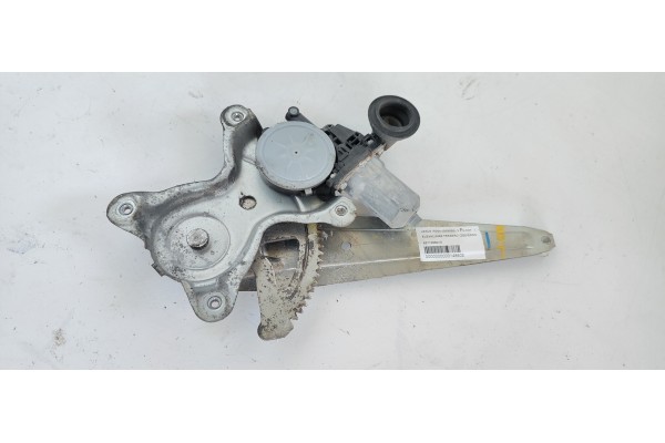 Recambio de elevalunas trasero izquierdo para lexus is200 (ds2/is2) 220d referencia OEM IAM 8571058010  