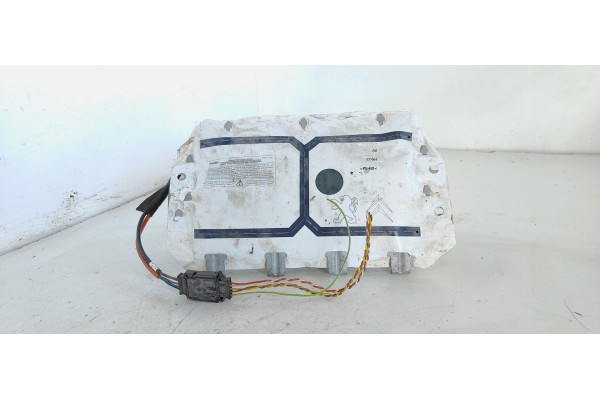 Recambio de airbag delantero derecho para peugeot 207 1.6 16v hdi referencia OEM IAM 9683408580  