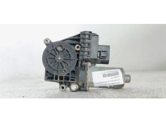 Recambio de motor elevalunas delantero izquierdo para audi a6 berlina (4b2) 2.5 tdi referencia OEM IAM 0130821775  