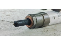 Recambio de inyector para volvo xc60 2.4 d referencia OEM IAM 31272690  