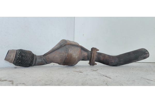 Recambio de catalizador para volkswagen passat berlina (3b2) comfortline syncro / 4motion referencia OEM IAM 3B0131701K  