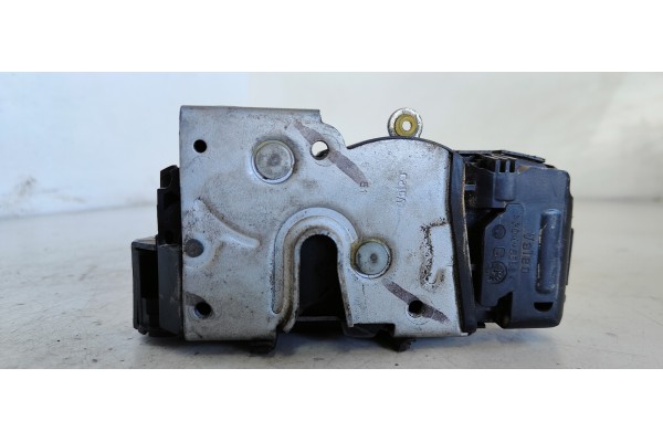 Recambio de cerradura puerta delantera izquierda para cadillac bls 1.9 d pdf referencia OEM IAM   