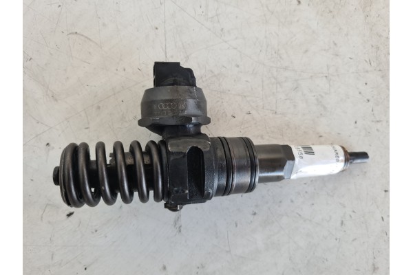 Recambio de inyector para volkswagen touareg (7la) 5.0 v10 tdi dpf referencia OEM IAM 07Z130073S 0414720305 