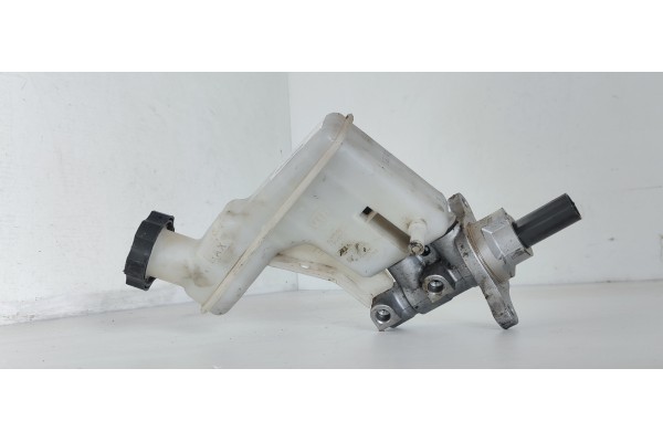 Recambio de bomba freno para kia sportage drive 4x2 referencia OEM IAM   