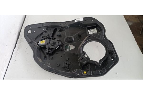 Recambio de elevalunas trasero derecho para volvo xc60 2.4 diesel cat referencia OEM IAM 966264  