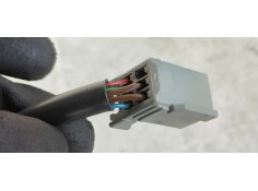 Recambio de retrovisor derecho para ford focus berlina (cap) sport referencia OEM IAM 014292  