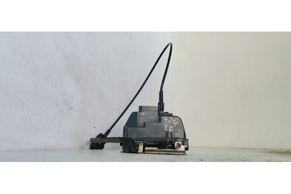 Recambio de cerradura puerta trasera derecha para renault scenic ii emotion referencia OEM IAM   