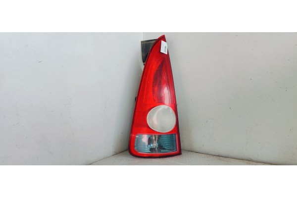 Recambio de piloto trasero izquierdo para renault espace iv (jk0) 2.0dci 130 referencia OEM IAM 8200027153  