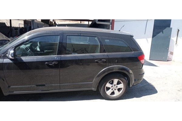 Recambio de puerta trasera izquierda para dodge journey 2.0 16v crd cat referencia OEM IAM   