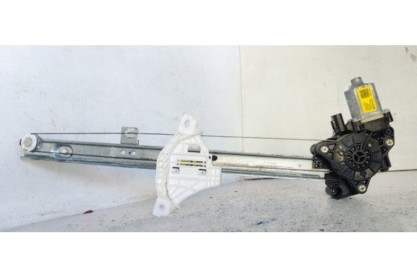 Recambio de elevalunas delantero derecho para hyundai i20 (bc3) 1.0i turbo 100 fap referencia OEM IAM 82460Q0000  