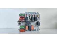 Recambio de caja reles / fusibles para alfa romeo 147 (190) 1.6 16v cat referencia OEM IAM 46558759  