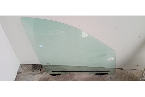 Recambio de luna delantera derecha para renault scenic iii 1.2 16v referencia OEM IAM   