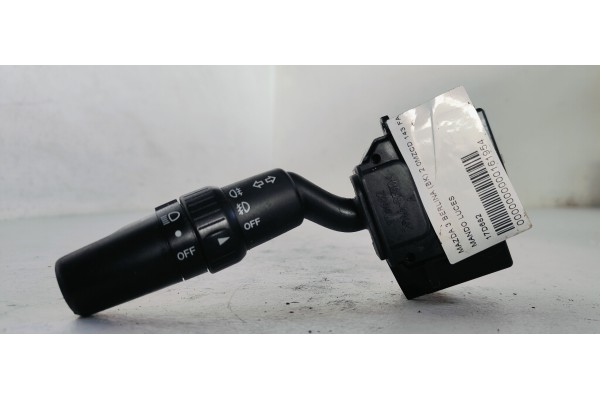 Recambio de mando luces para mazda 3 berlina (bk) 2.0mzcd 143 fap referencia OEM IAM 17D682  