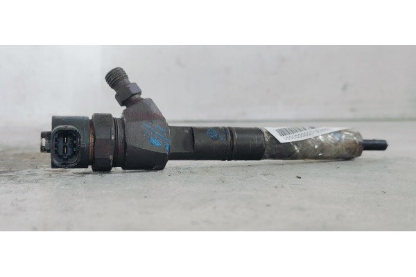Recambio de inyector para opel insignia berlina excellence referencia OEM IAM 0445110327  