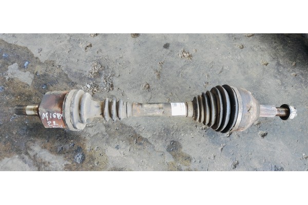 Recambio de transmision delantera izquierda para renault laguna ii (bg0) referencia OEM IAM 8200022321  