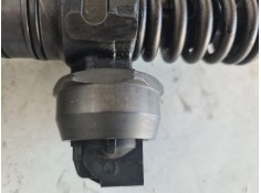 Recambio de inyector para volkswagen touareg (7la) 5.0 v10 tdi dpf referencia OEM IAM 07Z130073S 0414720305 