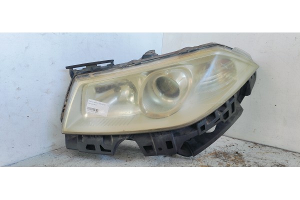 Recambio de faro izquierdo para renault megane ii berlina 3p referencia OEM IAM   