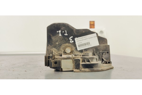 Recambio de cerradura puerta trasera izquierda para bmw x3 (e83) 2.0 d referencia OEM IAM 7167075  