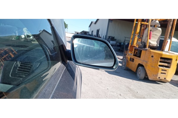 Recambio de retrovisor derecho para skoda octavia berlina (1z3) edition 100 referencia OEM IAM   