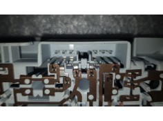 Recambio de luz interior para chevrolet cruze 1.6 i 113 referencia OEM IAM 316627975  