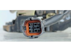 Recambio de cerradura puerta delantera izquierda para kia carnival ii 2.9 crdi lx referencia OEM IAM   