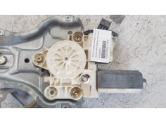 Recambio de elevalunas trasero izquierdo para toyota avensis wagon (t25) 2.2 d-4d executive referencia OEM IAM 0130822032  