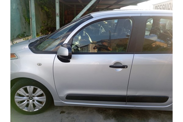 Recambio de puerta delantera izquierda para citroen c3 picasso exclusive referencia OEM IAM   