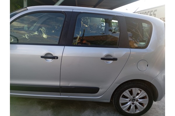 Recambio de puerta trasera izquierda para citroen c3 picasso exclusive referencia OEM IAM   