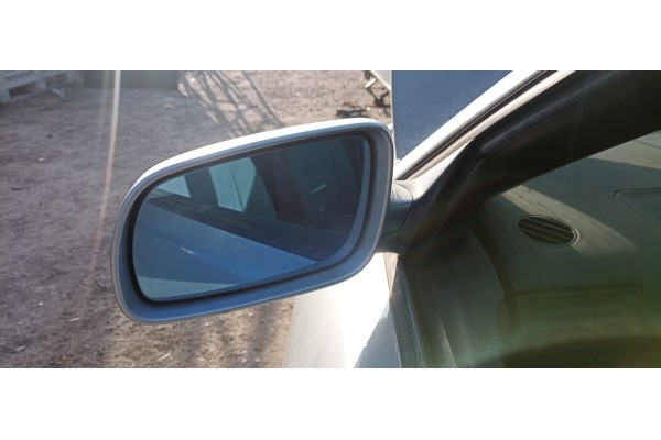 Recambio de retrovisor izquierdo para audi a4 berlina (b5) 1.8 referencia OEM IAM   