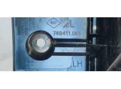 Recambio de piloto trasero izquierdo para renault captur 1.2 i turbo 118 referencia OEM IAM   