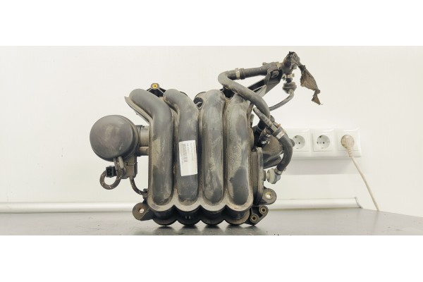 Recambio de colector admision para audi a4 berlina (b5) 1.8 referencia OEM IAM 06B133210  