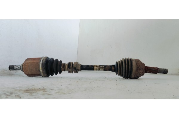 Recambio de transmision delantera izquierda para nissan qashqai (j10) acenta referencia OEM IAM 39101JD52B  